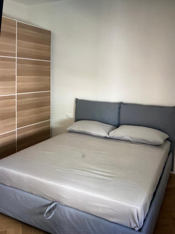 Milano: Incantevole Appartamento In Pieno Centro - Fancy Yellow Apartments Eksteriør bilde