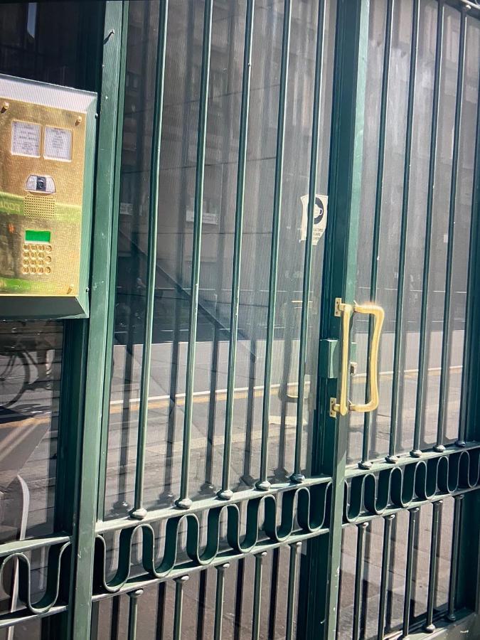 Milano: Incantevole Appartamento In Pieno Centro - Fancy Yellow Apartments Eksteriør bilde