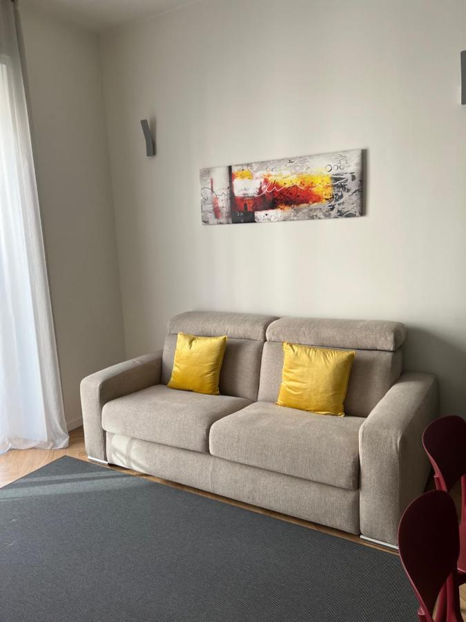 Milano: Incantevole Appartamento In Pieno Centro - Fancy Yellow Apartments Eksteriør bilde