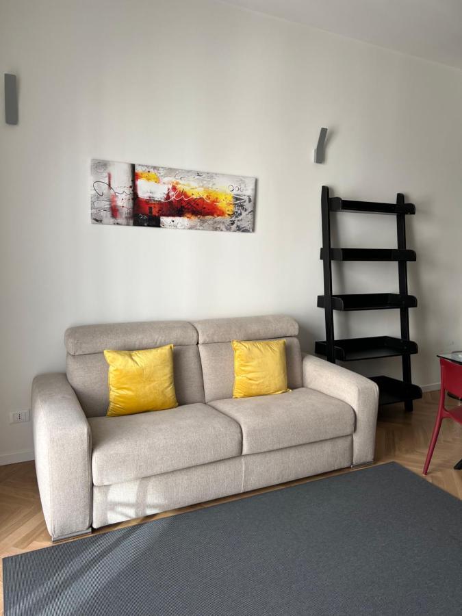 Milano: Incantevole Appartamento In Pieno Centro - Fancy Yellow Apartments Eksteriør bilde