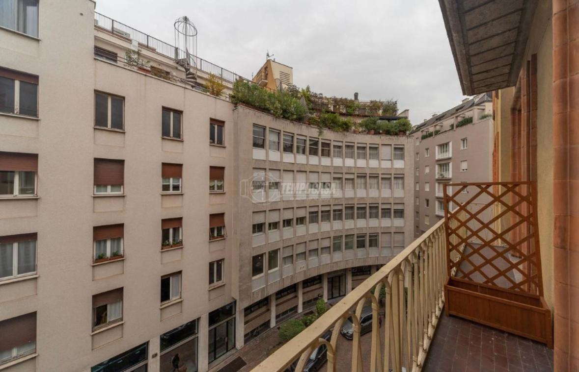 Milano: Incantevole Appartamento In Pieno Centro - Fancy Yellow Apartments Eksteriør bilde